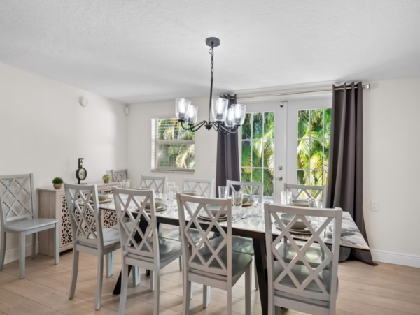Beachside Retreat 4-Bedroom Home Rental - Your Perfect Island Getaway